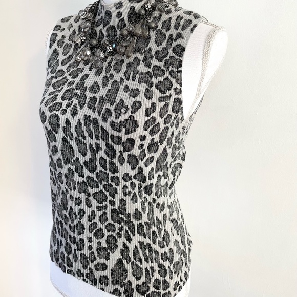Women’s Gantos Sleeveless Ribbed Mock Neck Leopard Tank - Picture 4 of 11